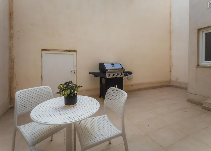 Bright With Sea & Valley Views - Bbq Fontana