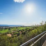 아파트 Bright With Sea & Valley Views - Bbq *